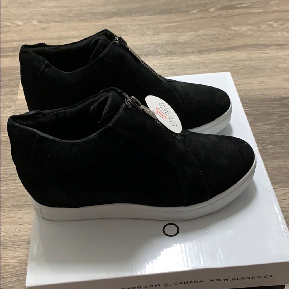 Naturalizer Blondo Glenda Black Suede size 6